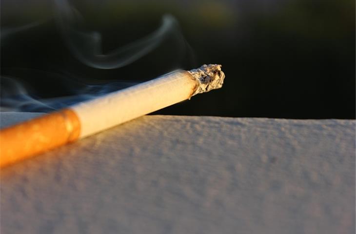 first-line lorlatinib or crizotinib in advanced alk-positive lung cancer